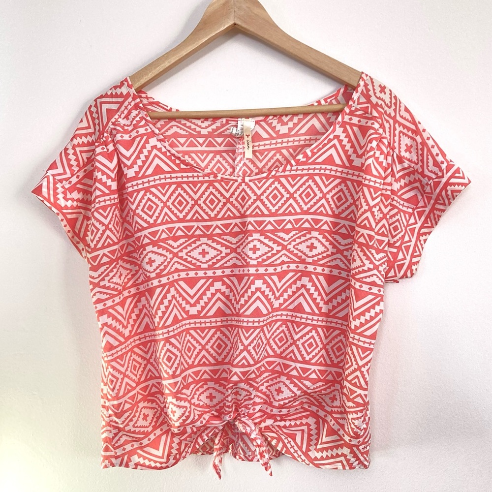 ICON Geometric Print Peach Pink Top